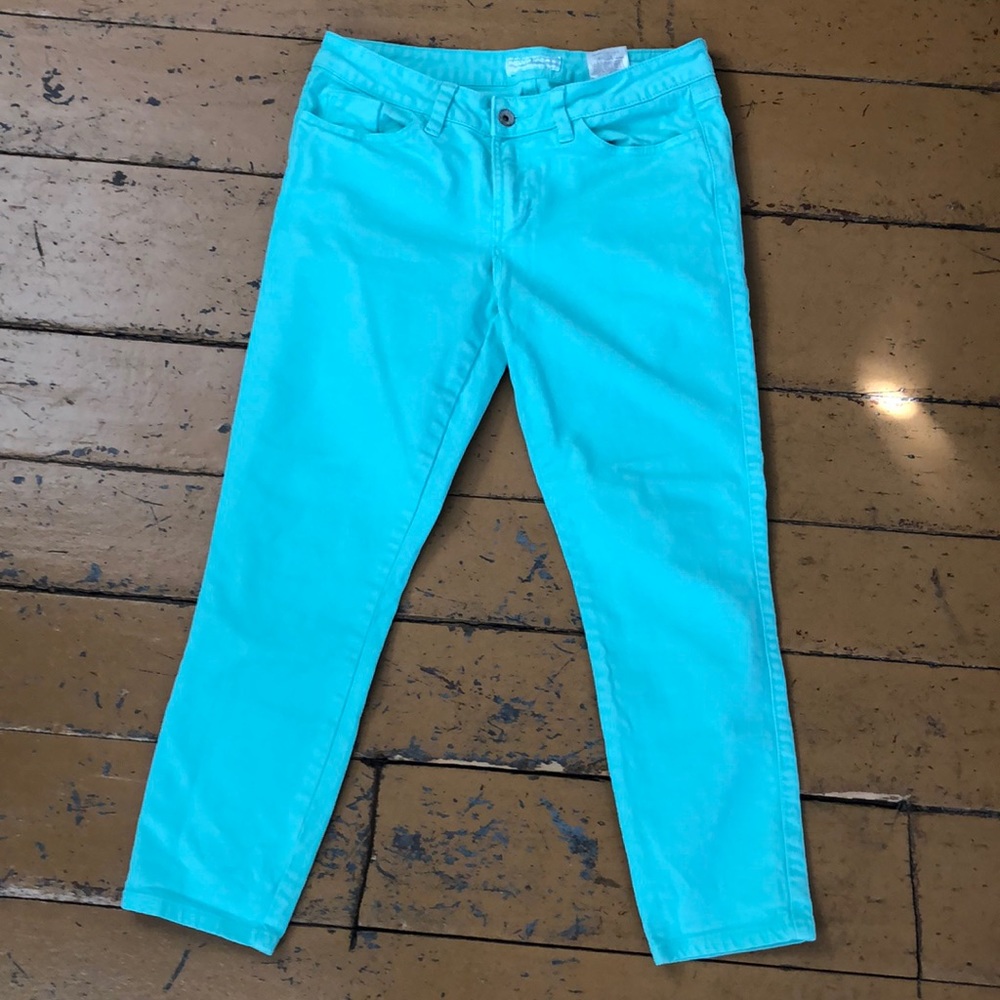 🐝Guess “Britney” Cropped Jean